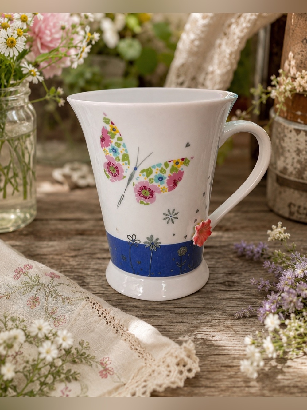 Taylor’s Gallery Floris 11 oz Sculptured Butterfly Flower Mug